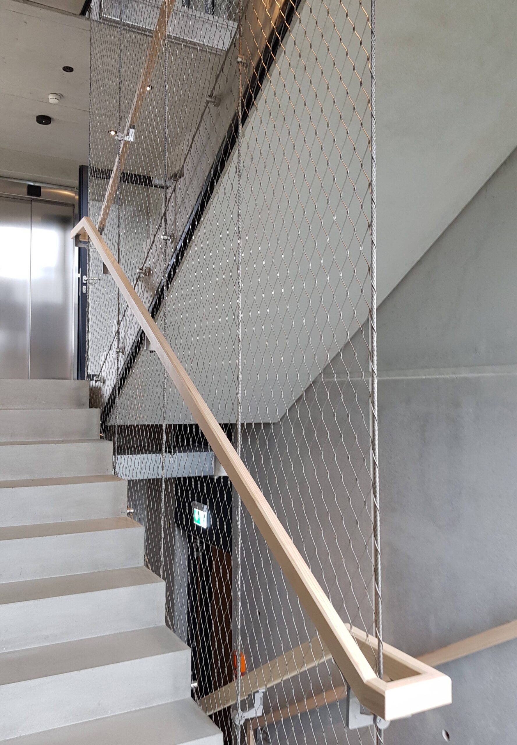 D, Tettnang Hopfengut Siegelhalle, Treppenhaussicherung 04-2023_3